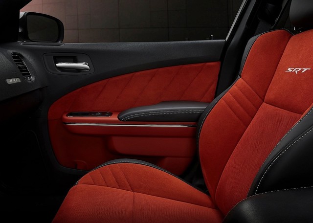 Dodge Charger Srt photo 103