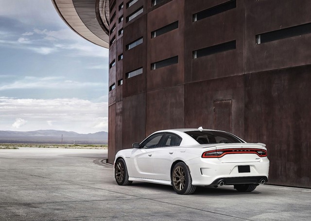 Dodge Charger Srt photo 77