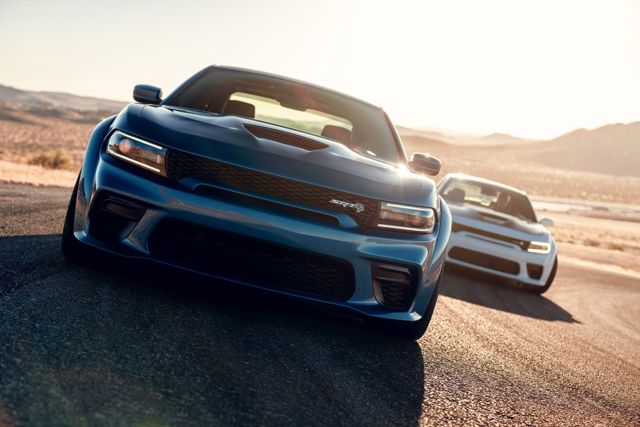 Dodge Charger Srt photo 4