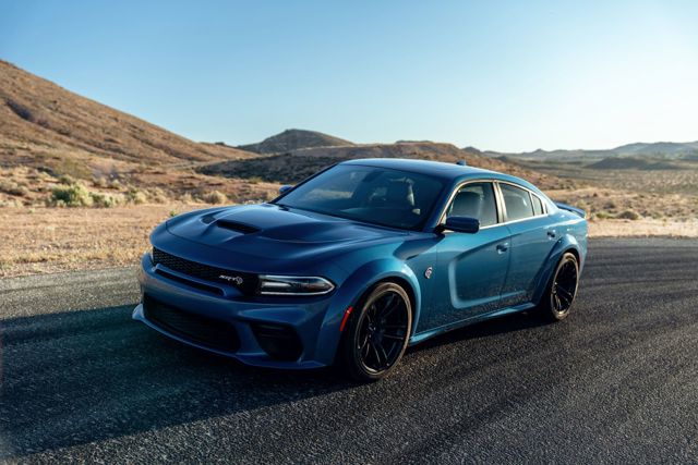 Dodge Charger Srt photo 10