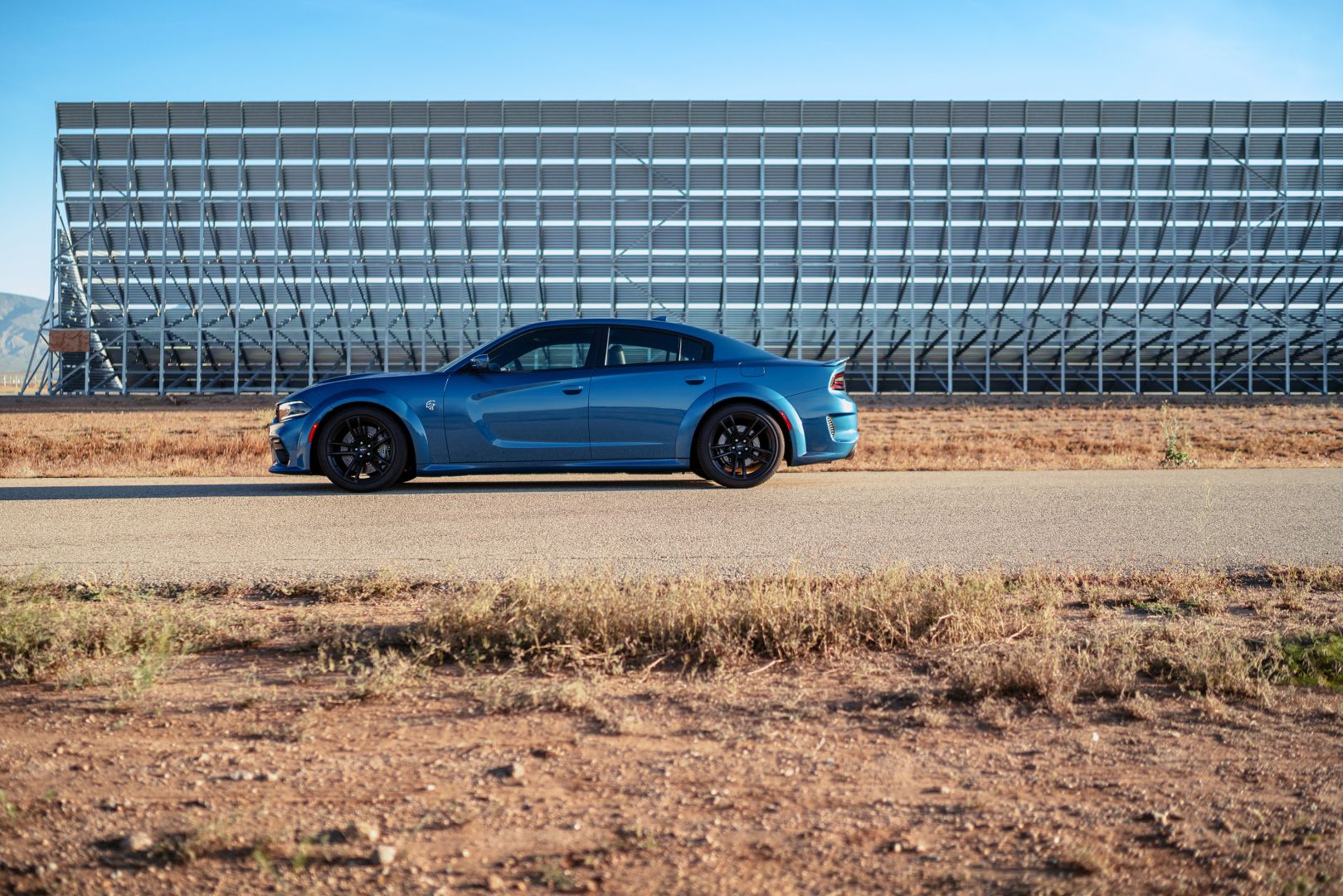 Dodge Charger Srt photo 16