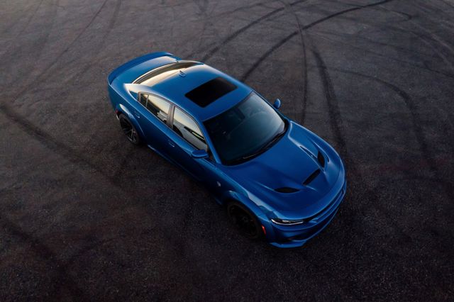 Dodge Charger Srt photo 27