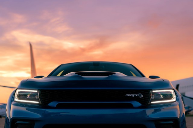 Dodge Charger Srt photo 31