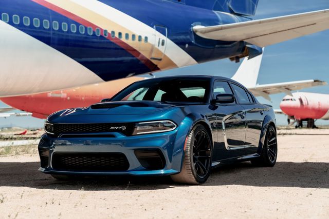 Dodge Charger Srt photo 41