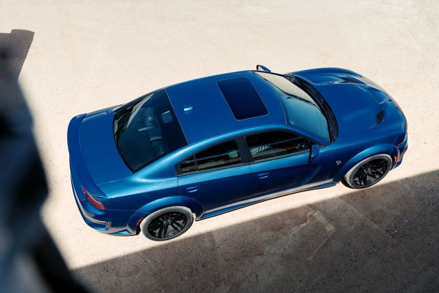 Dodge Charger Srt photo 44