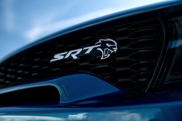 Dodge Charger Srt photo 49