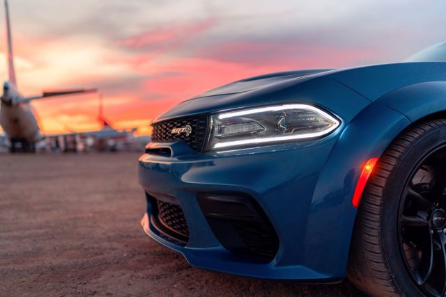 Dodge Charger Srt photo 51
