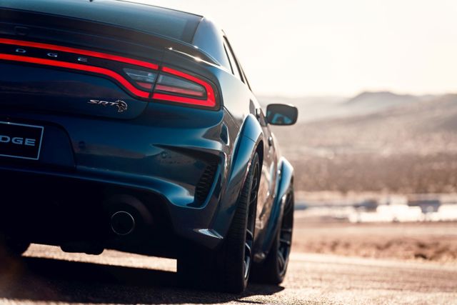 Dodge Charger Srt photo 53