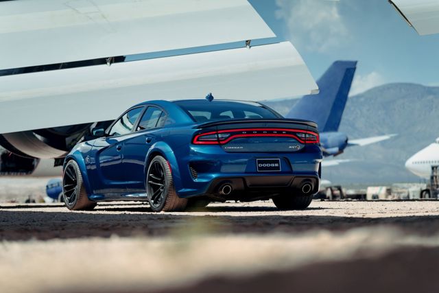 Dodge Charger Srt photo 63