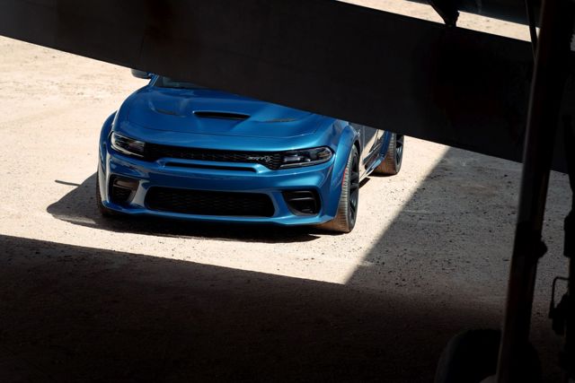 Dodge Charger Srt photo 64