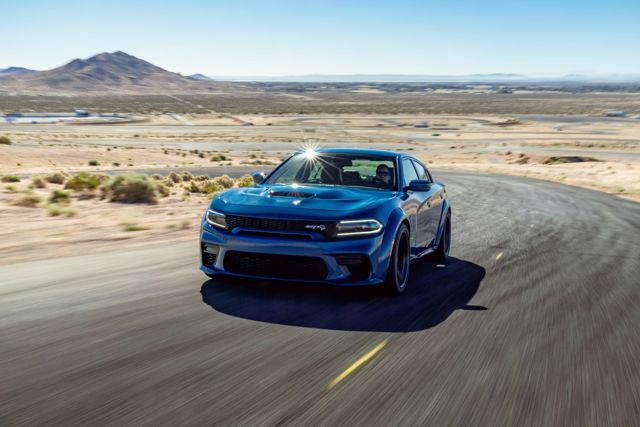 Dodge Charger Srt photo 68