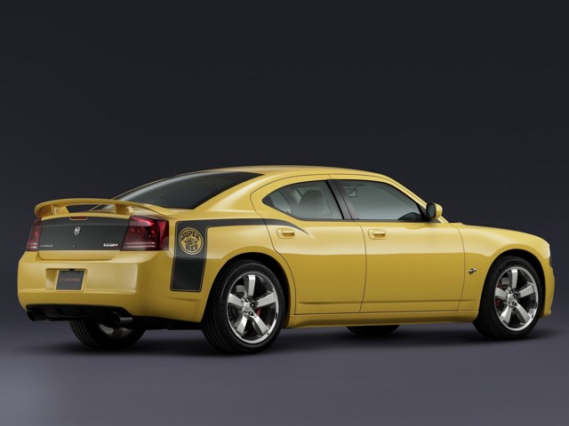 Dodge Charger Srt photo 11