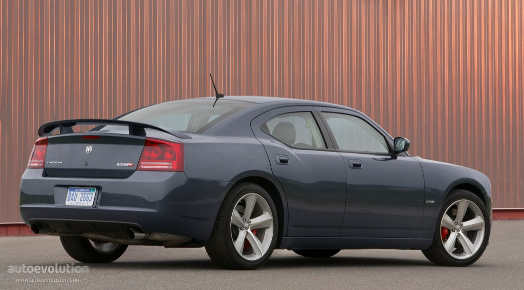Dodge Charger Srt photo 7