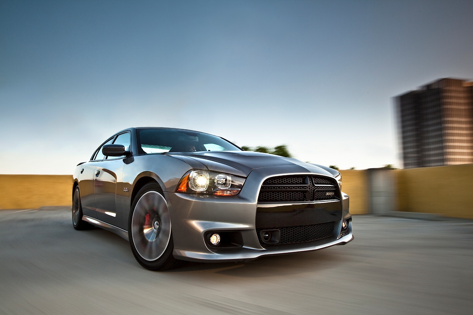 Dodge Charger Srt photo 6