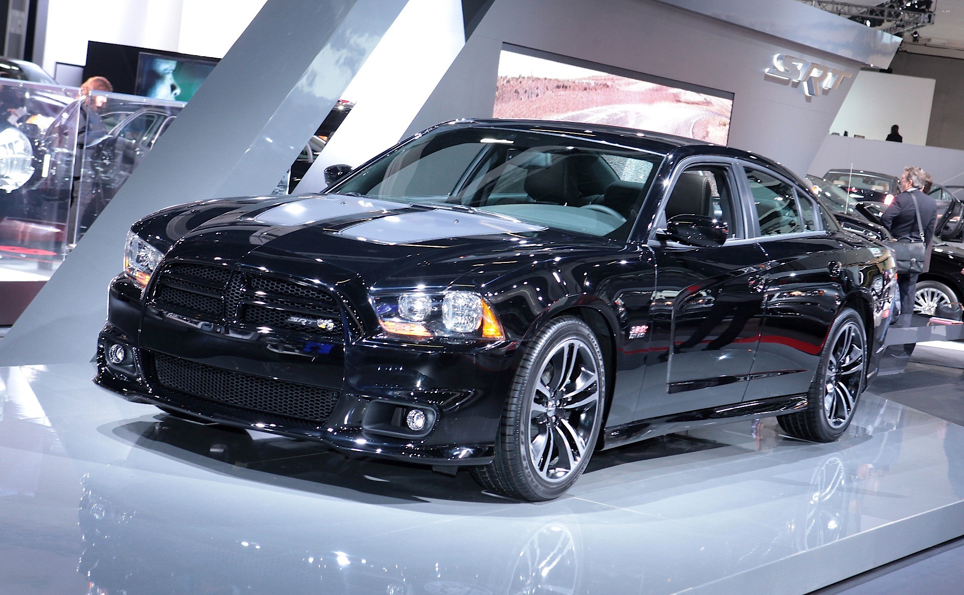 Dodge Charger Srt photo 91