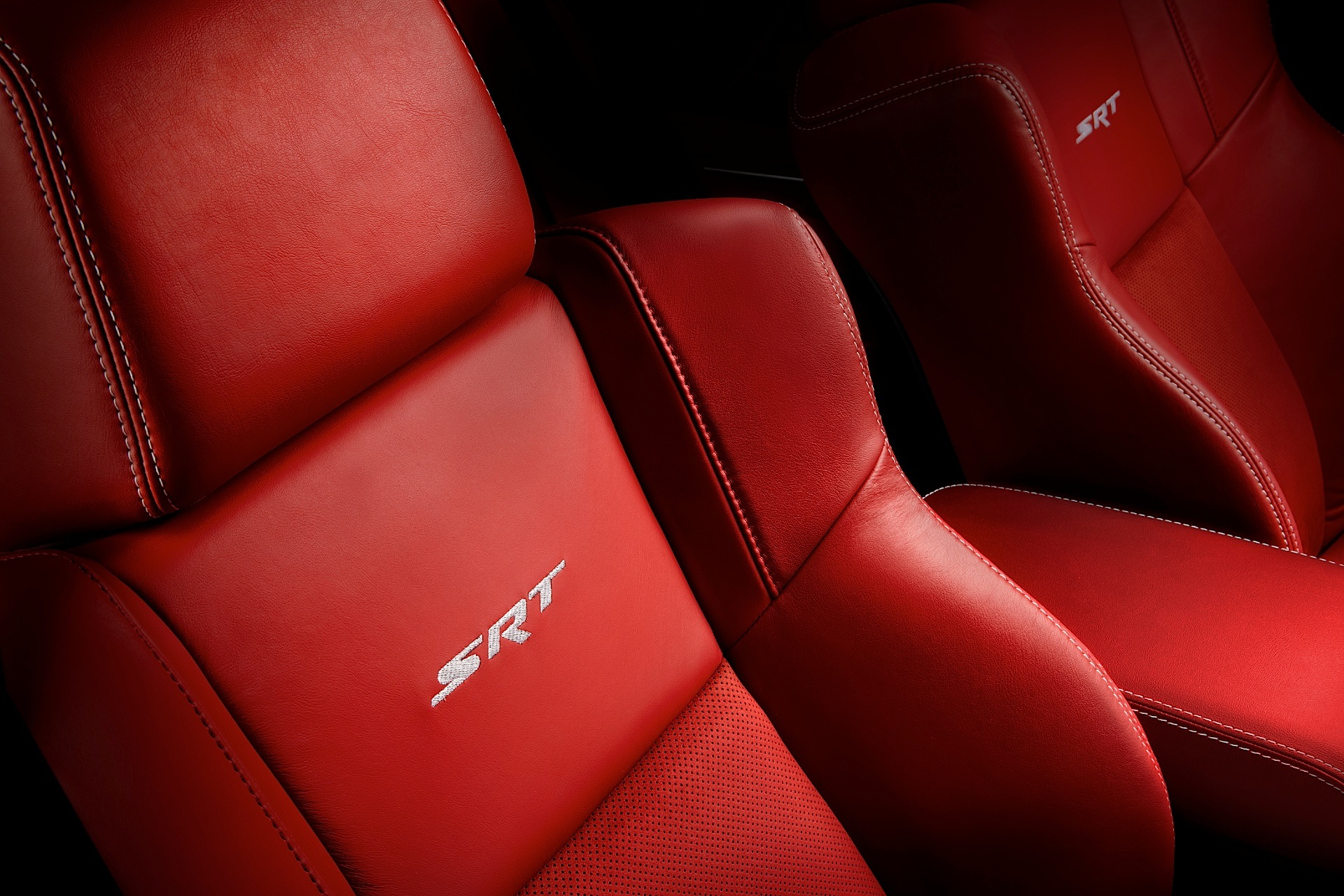 Dodge Charger Srt photo 106