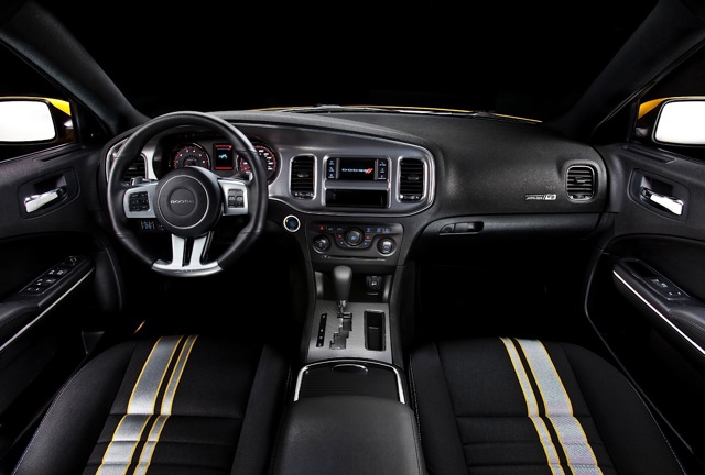 Dodge Charger Srt photo 116