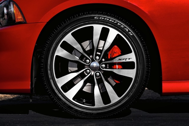 Dodge Charger Srt photo 33
