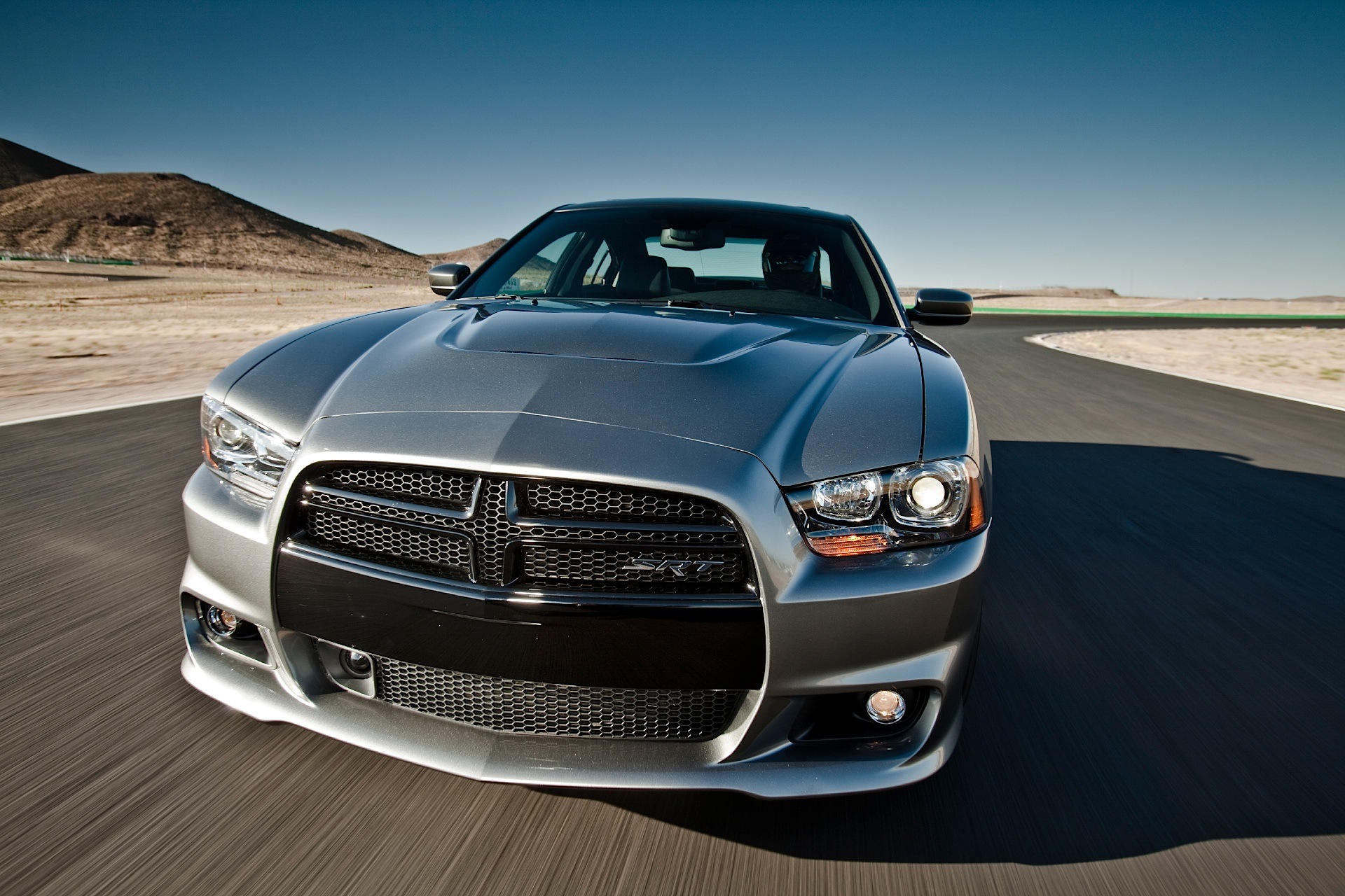 Dodge Charger Srt photo 41