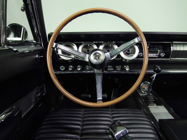 Dodge Charger photo 33