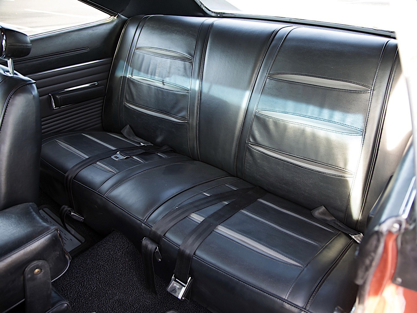 Dodge Charger photo 28