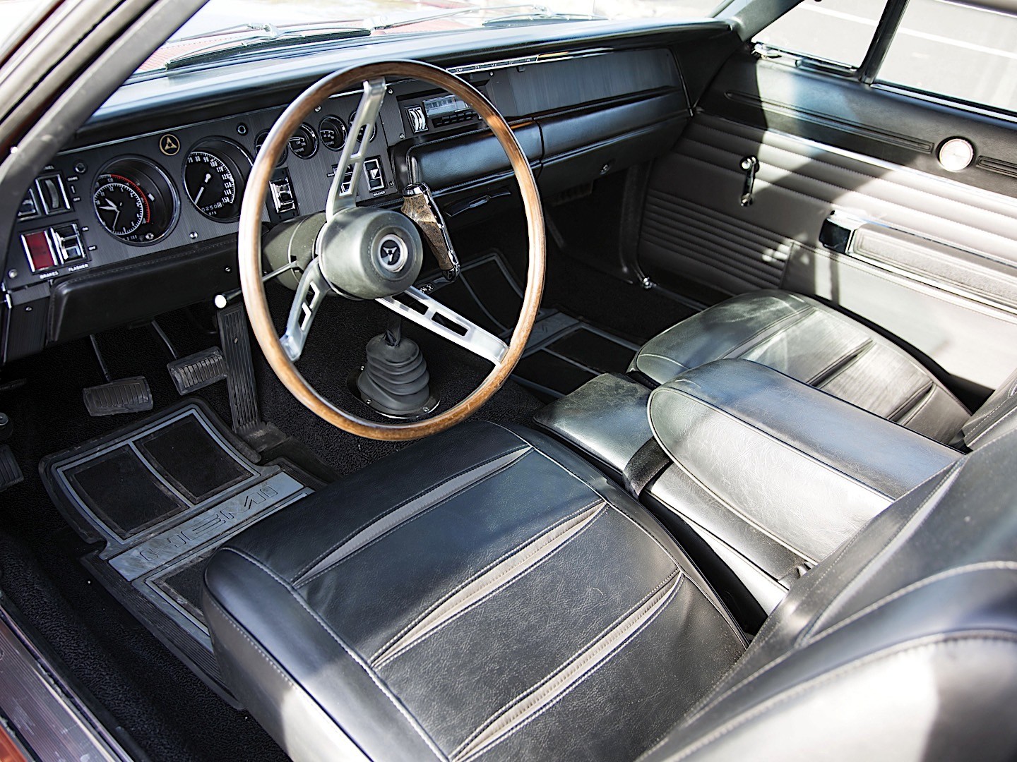 Dodge Charger photo 29