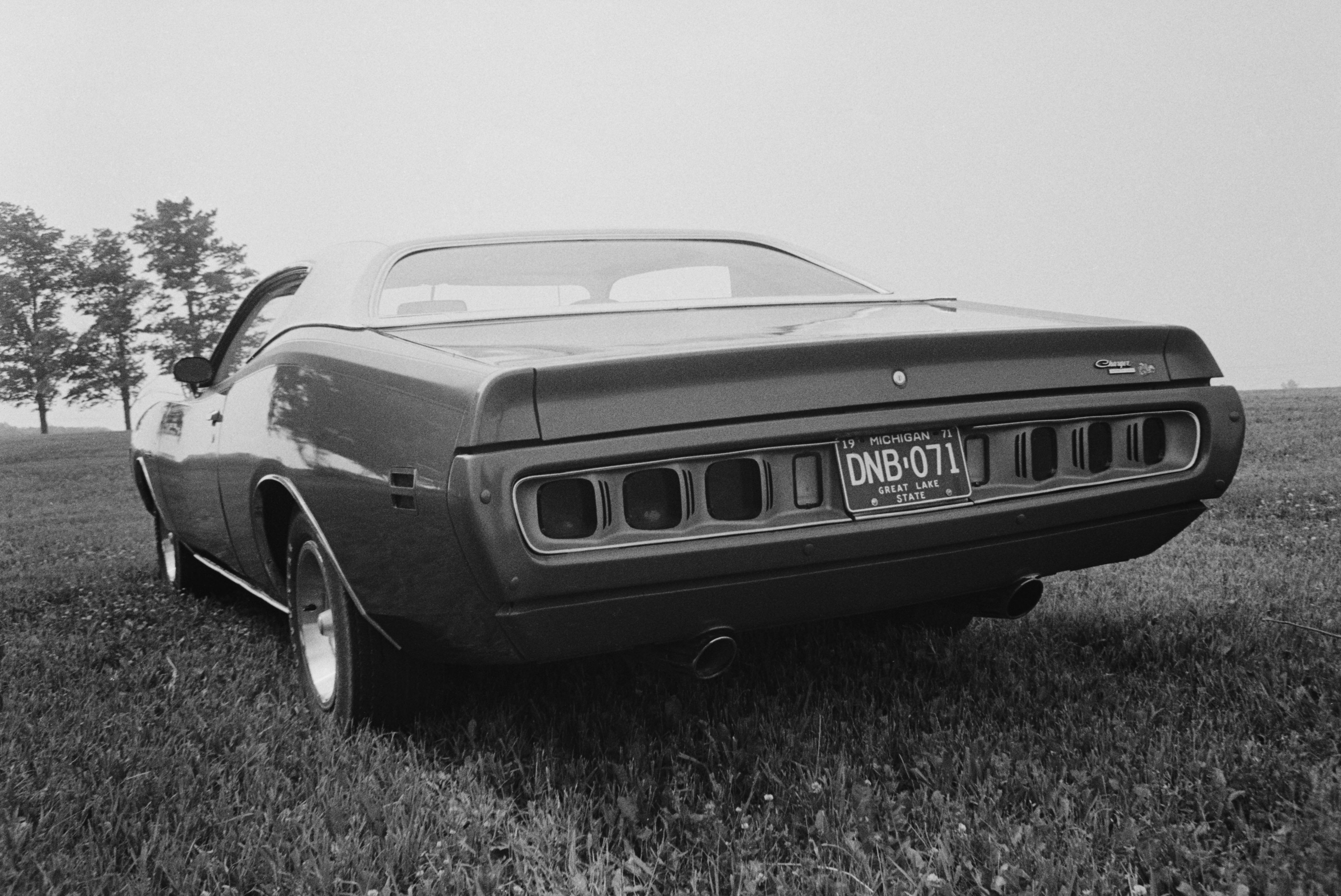 Dodge Charger photo 18