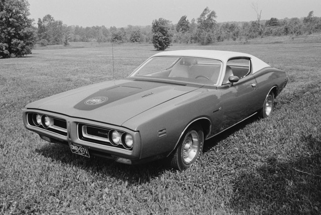 Dodge Charger photo 19