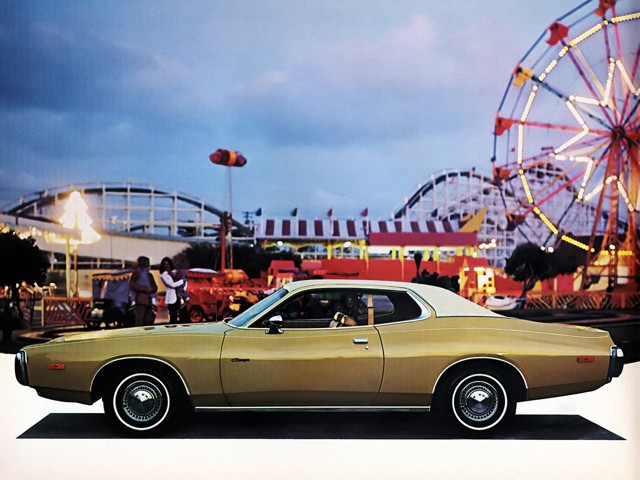Dodge Charger photo 2