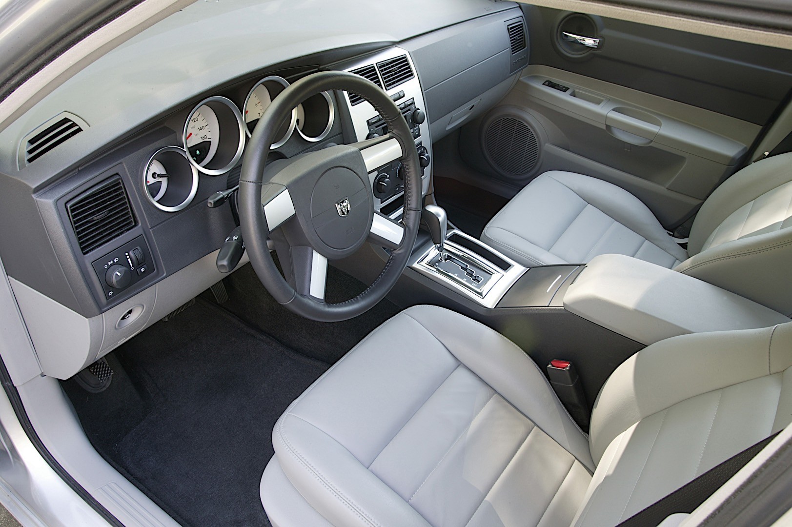 Dodge Charger photo 46