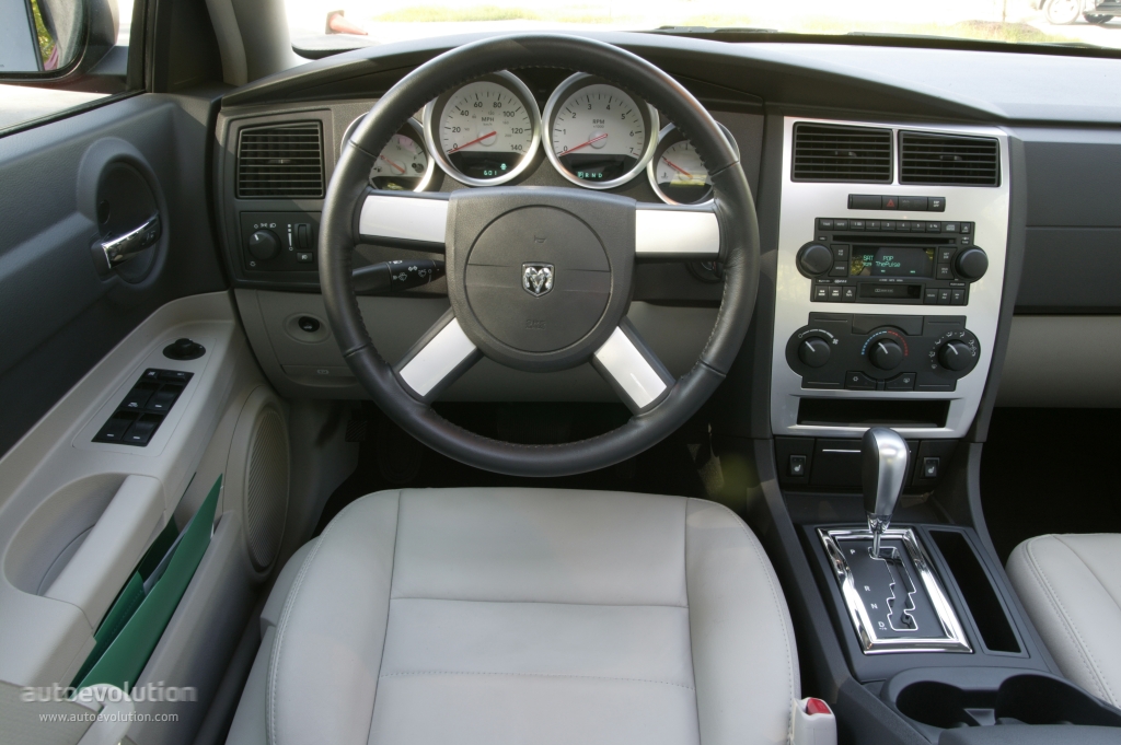 Dodge Charger photo 39