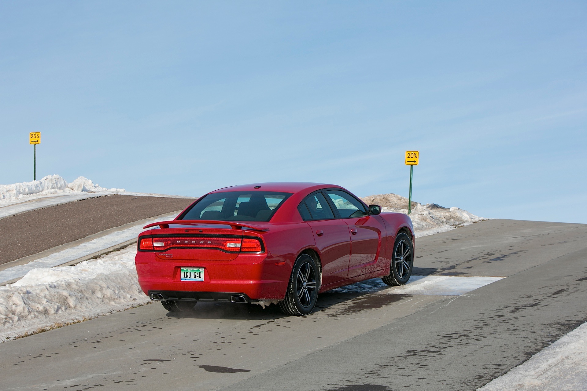 Dodge Charger photo 9