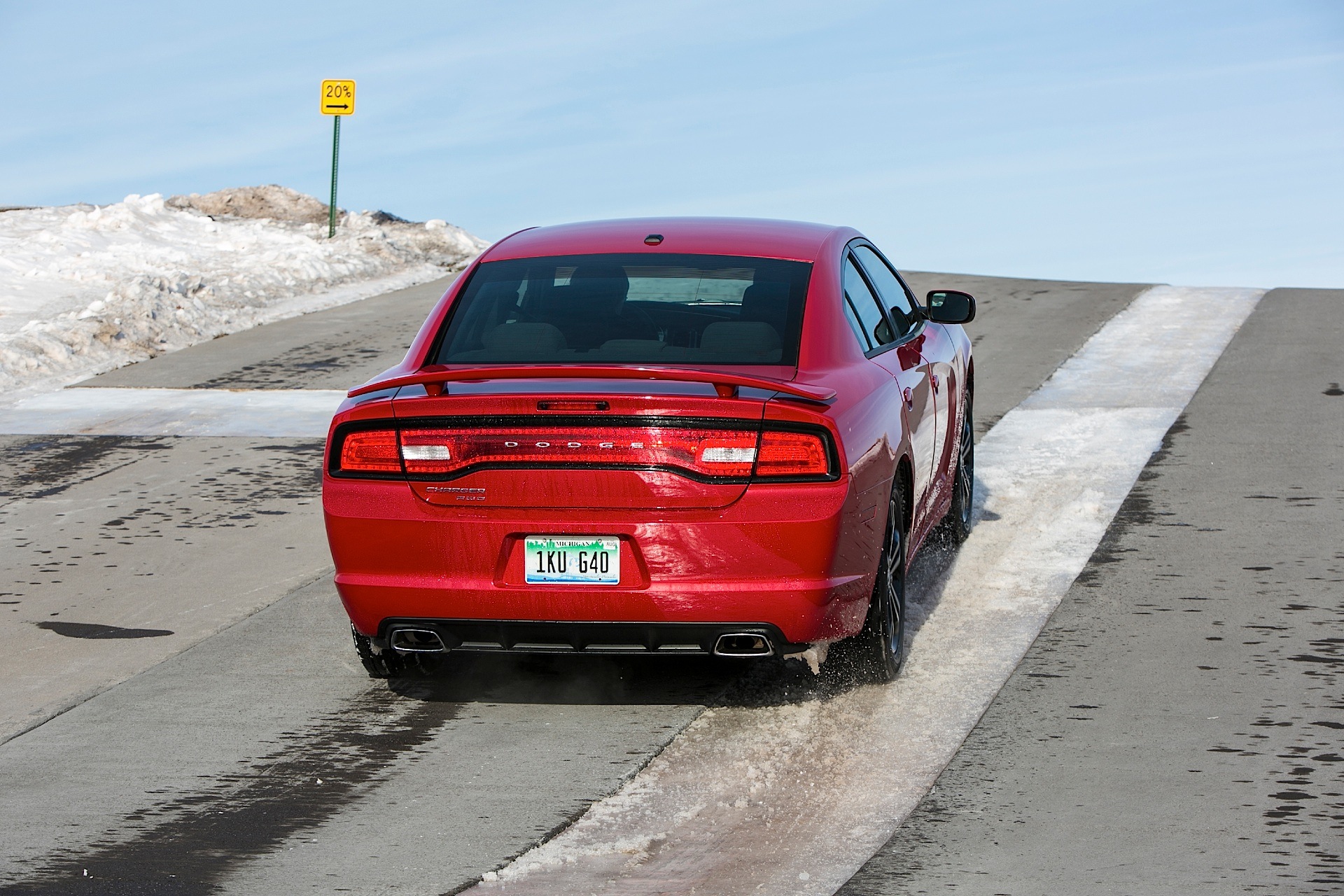 Dodge Charger photo 11