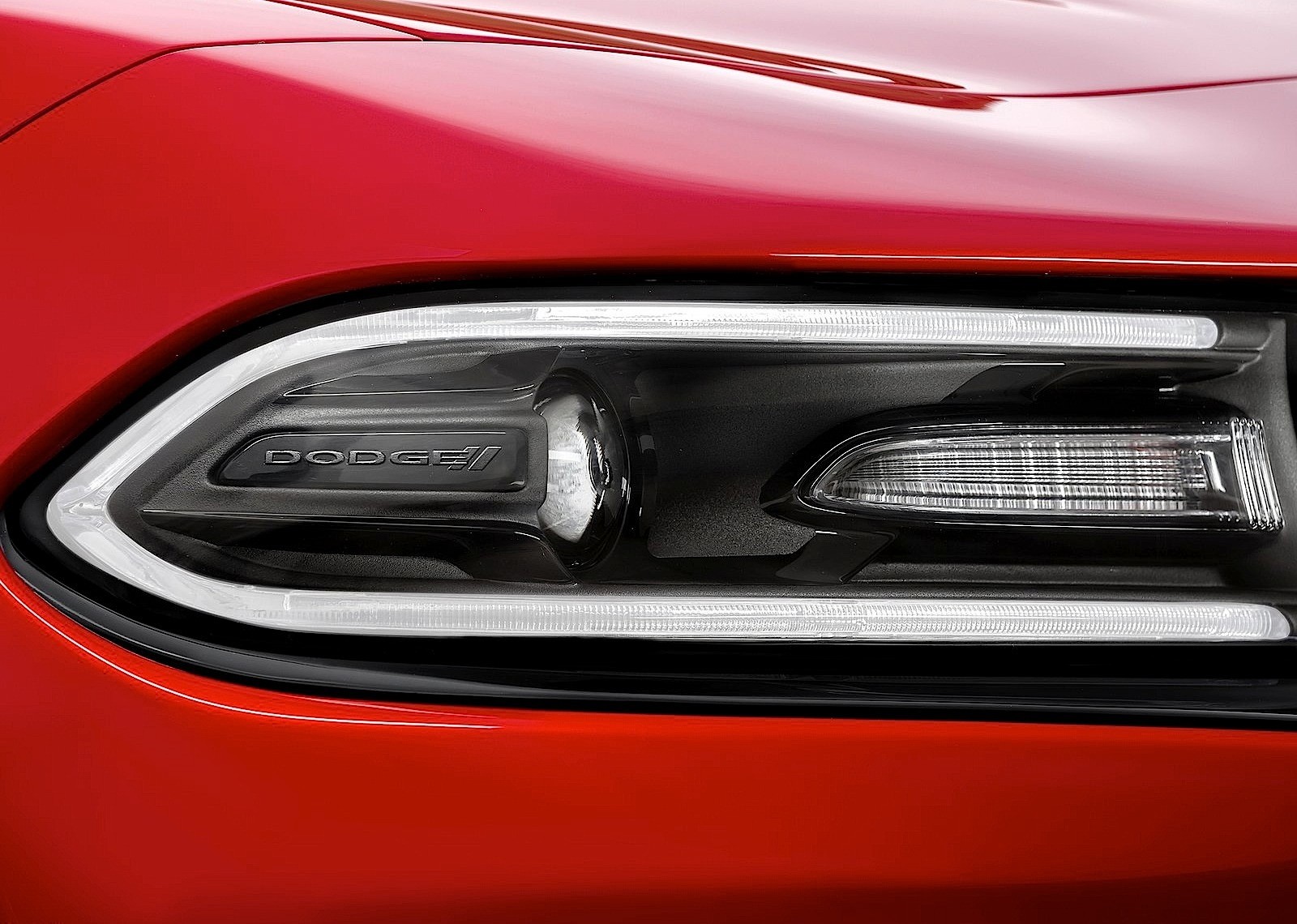 Dodge Charger photo 13