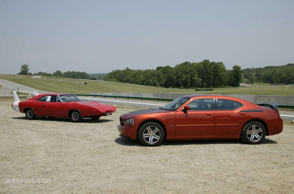 Dodge Charger photo 3