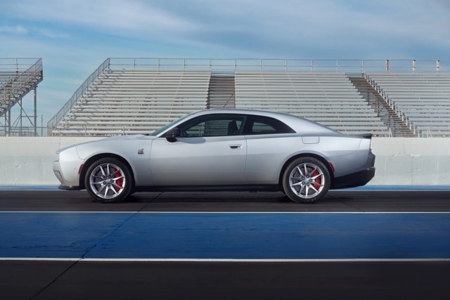 Dodge Charger photo 8