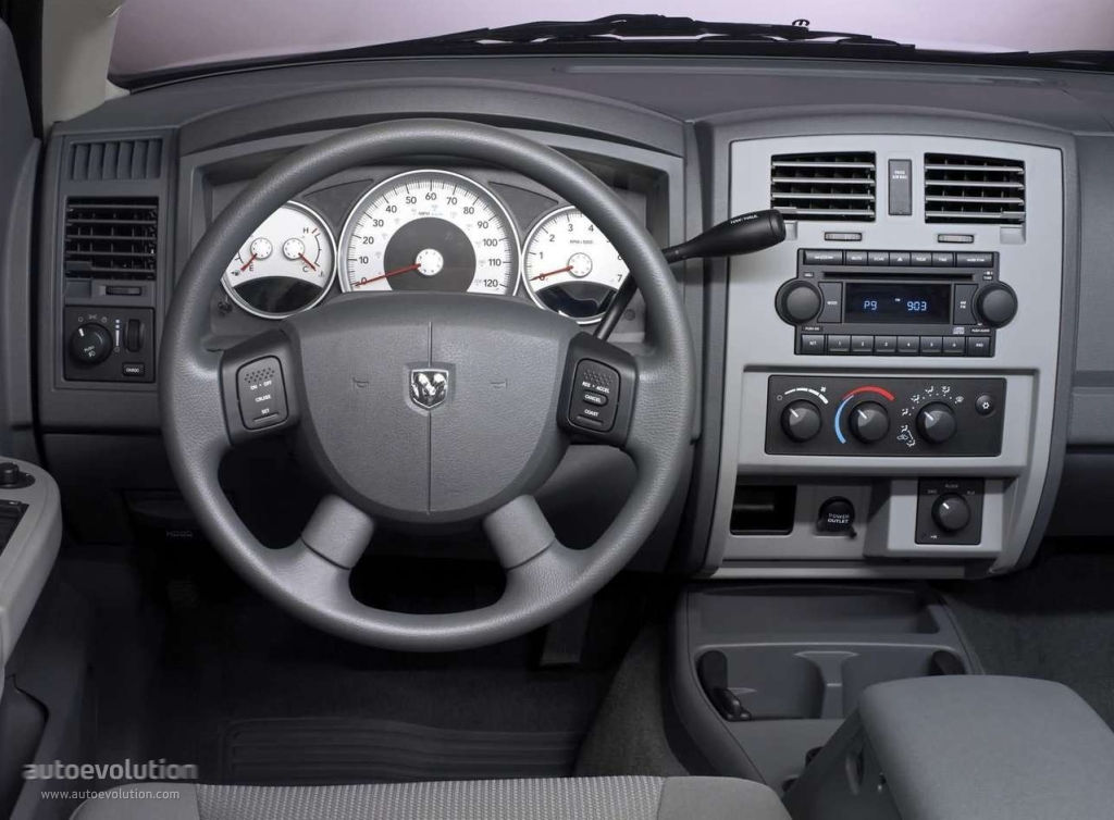 Dodge Dakota Quad Cab photo 16