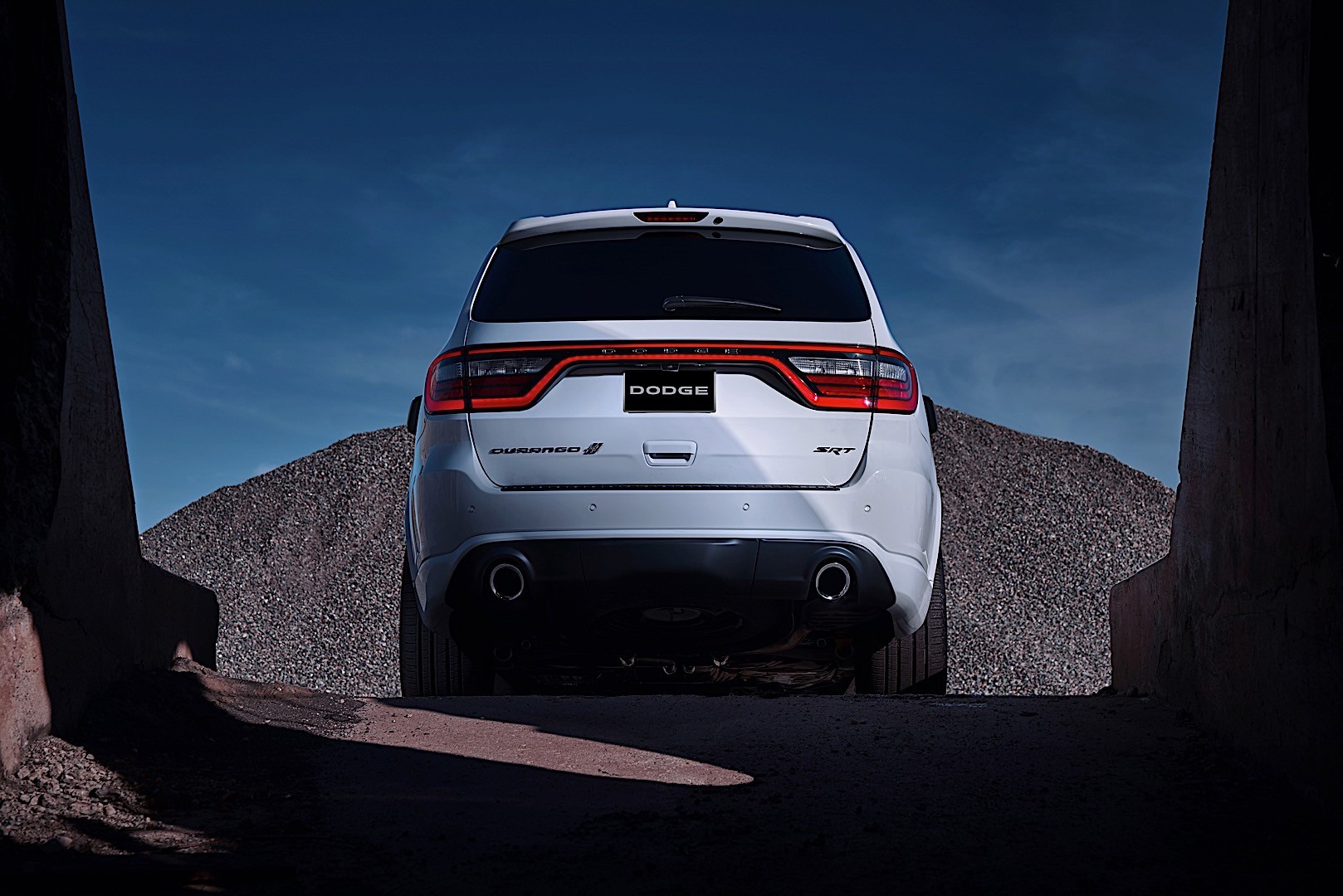 Dodge Durango Srt photo 19