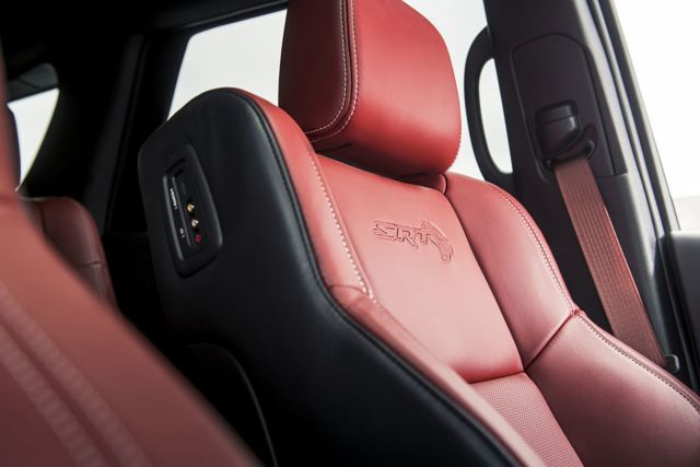 Dodge Durango Srt photo 65