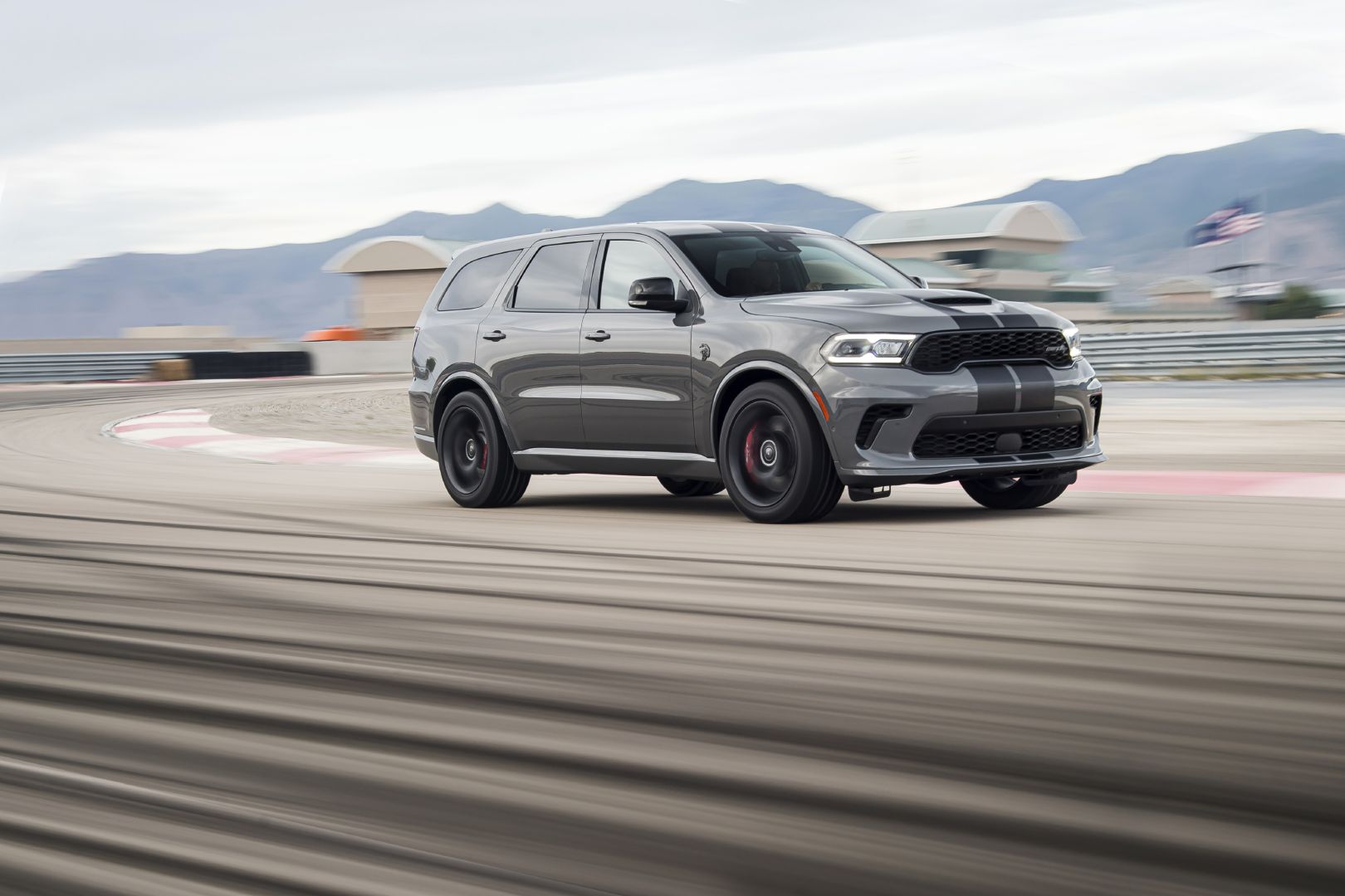 Dodge Durango Srt photo 43