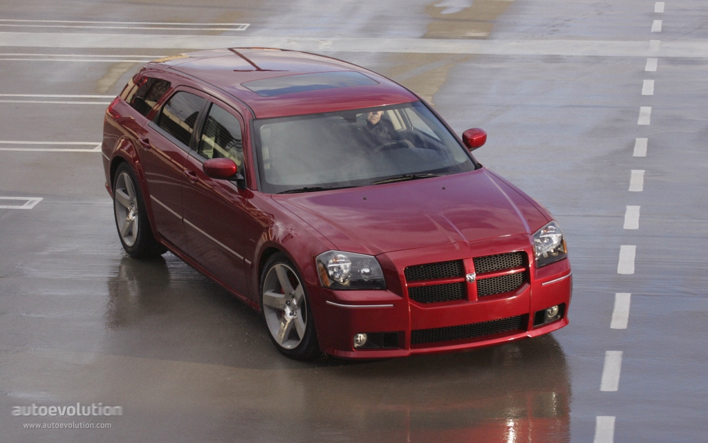 Dodge Magnum Srt8 photo 2