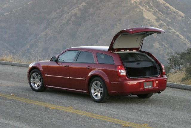 Dodge Magnum photo 14