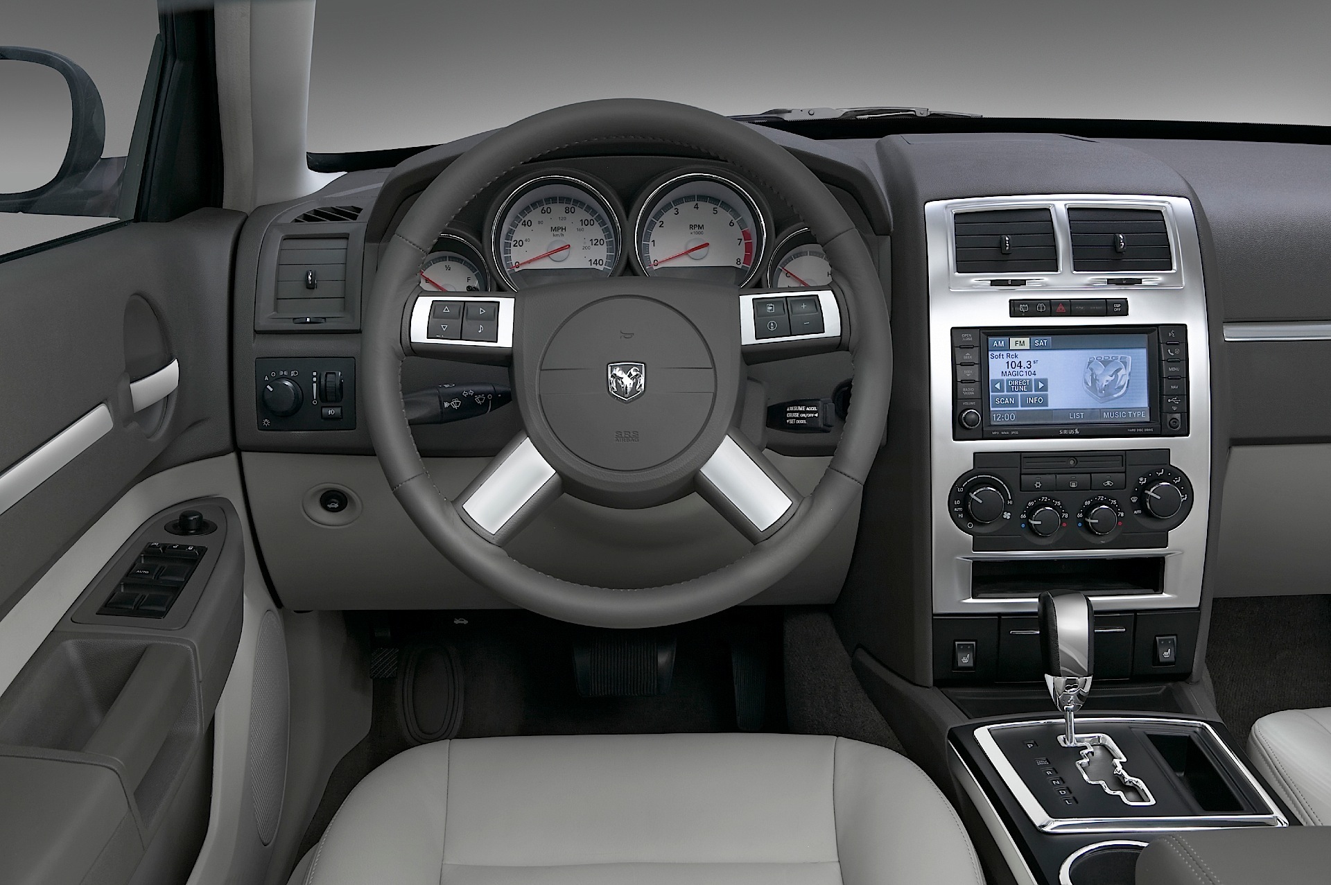 Dodge Magnum photo 12