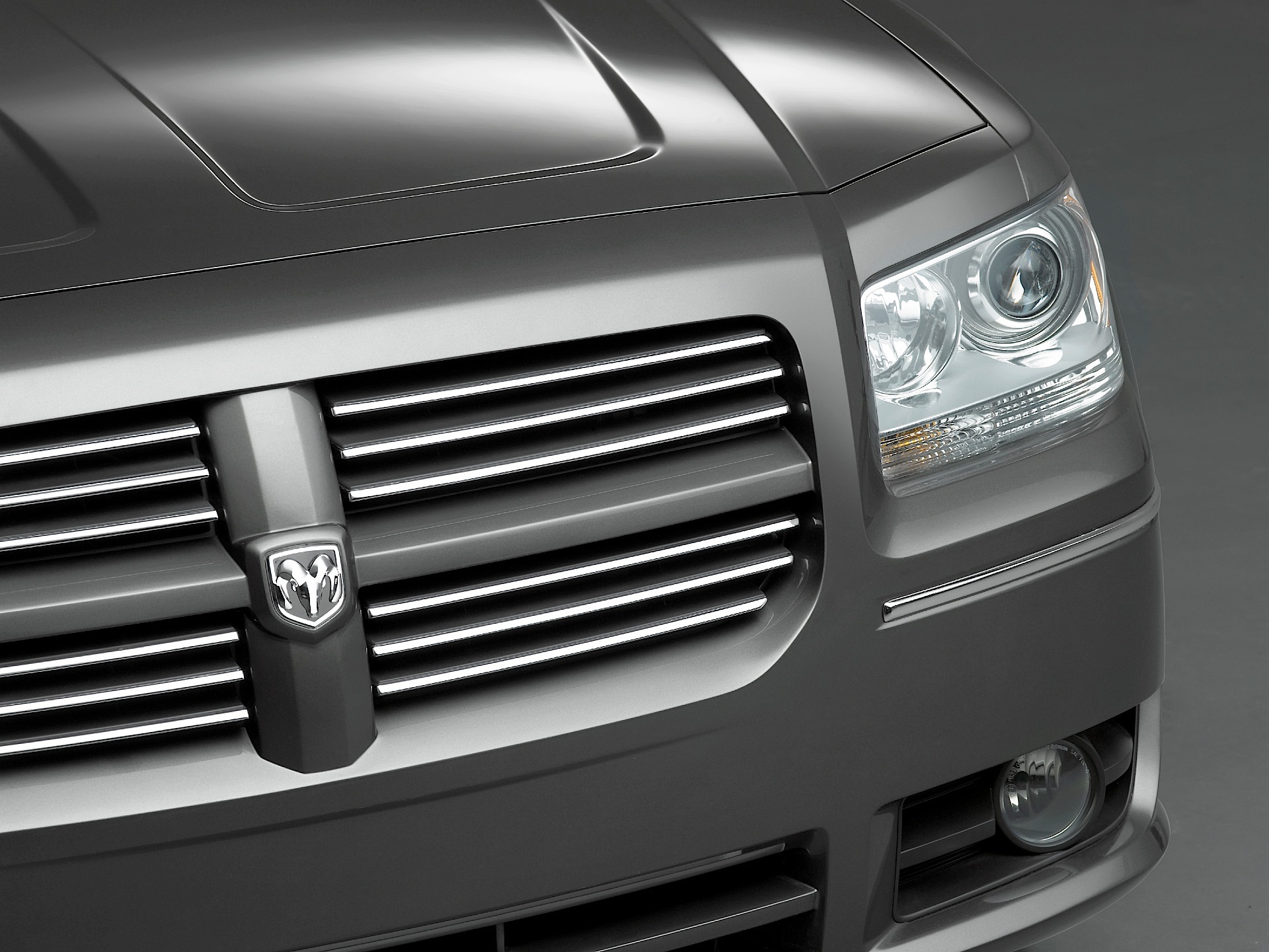 Dodge Magnum photo 8