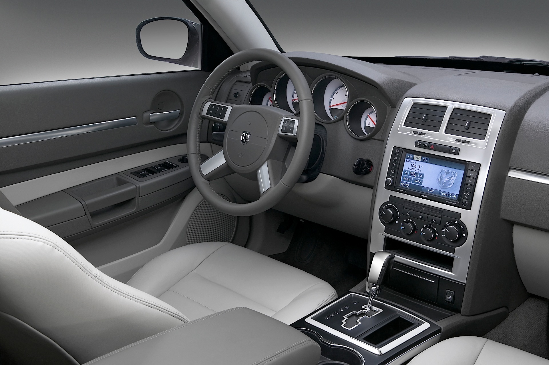 Dodge Magnum photo 14