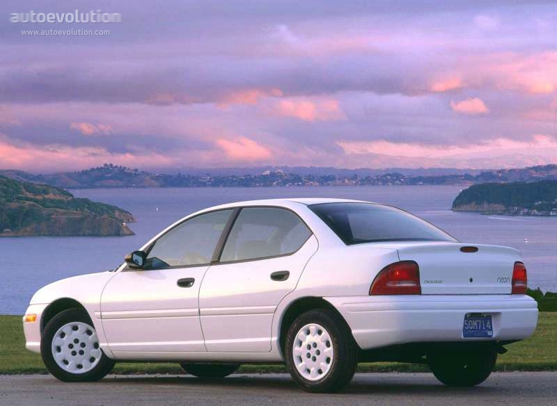 Dodge Neon photo 2