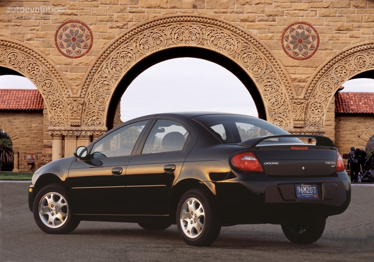 Dodge DODGE Neon 2.0L 5MT FWD (150 HP)