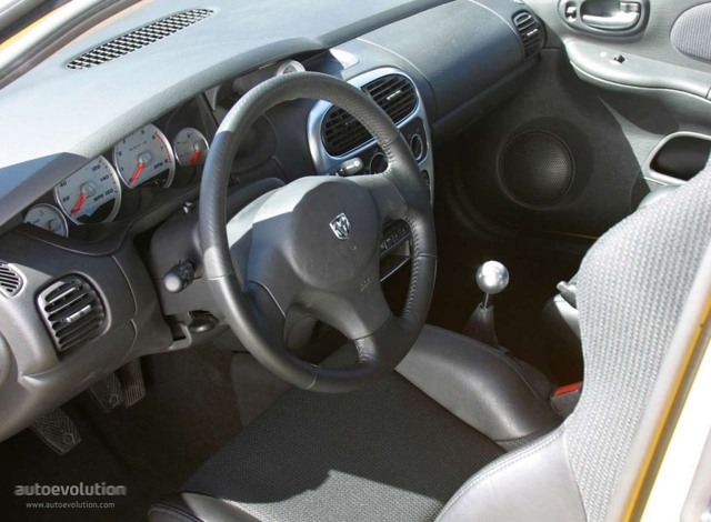 Dodge Neon Foto 7