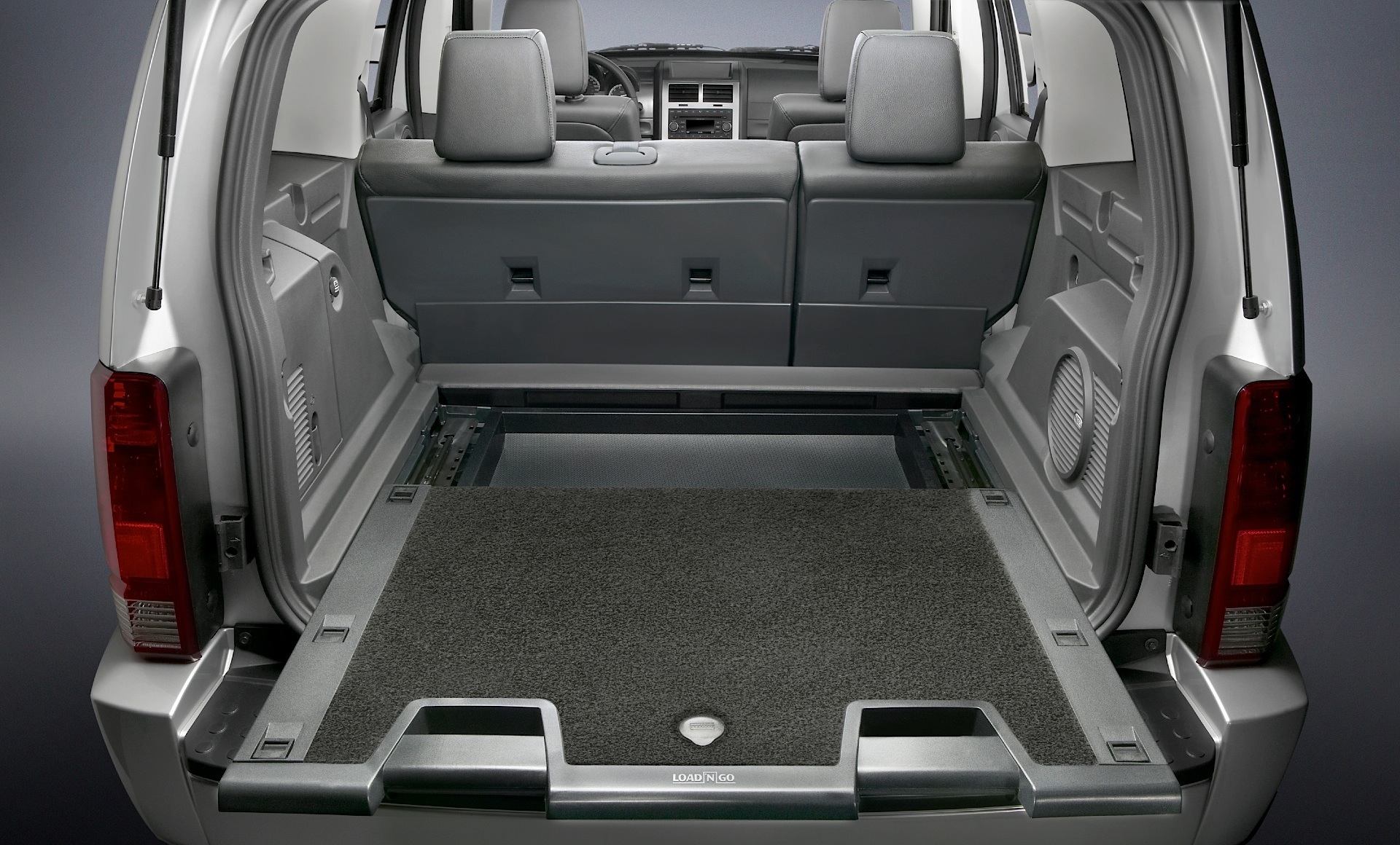 Dodge Nitro photo 56