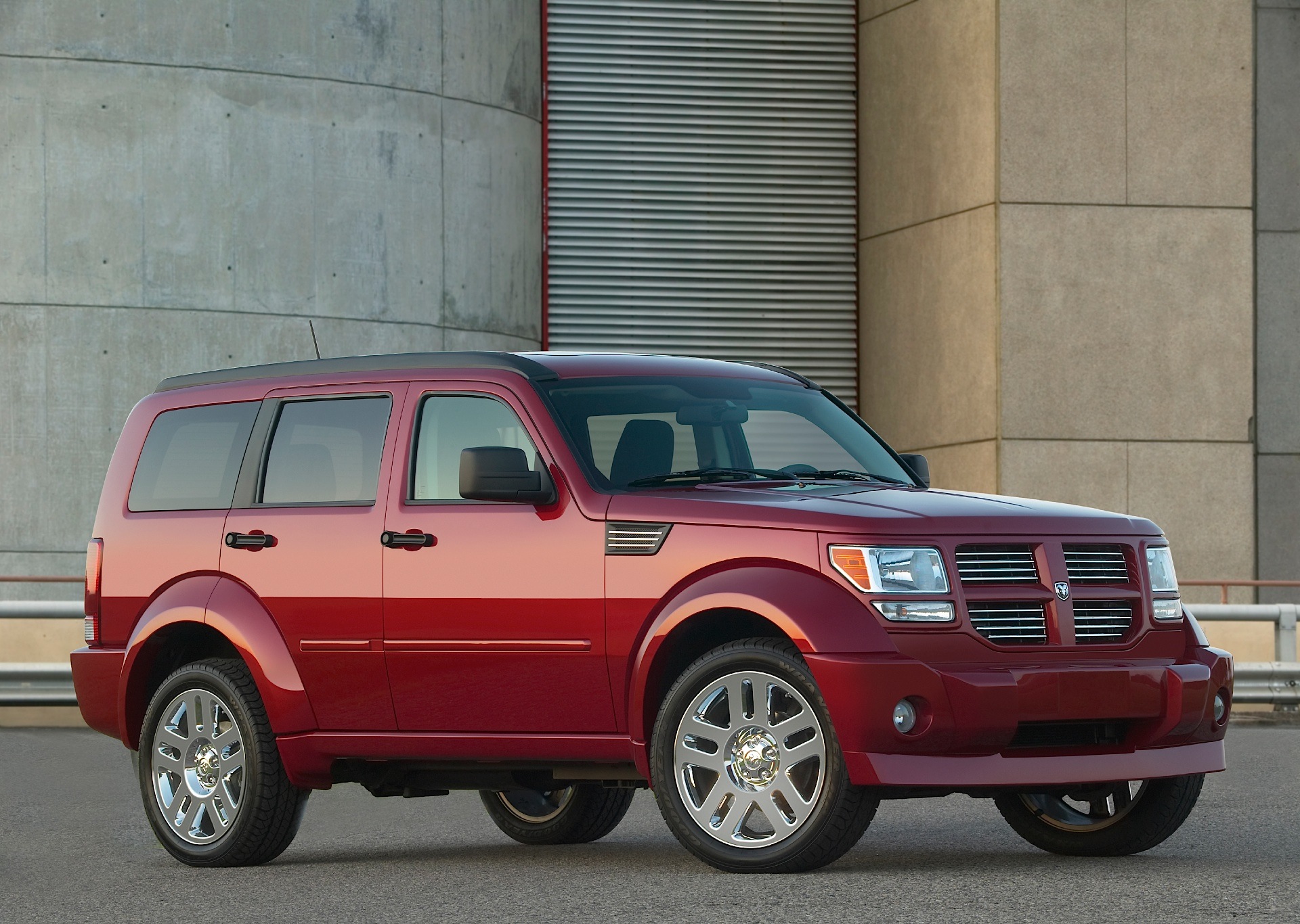Dodge Nitro photo 10